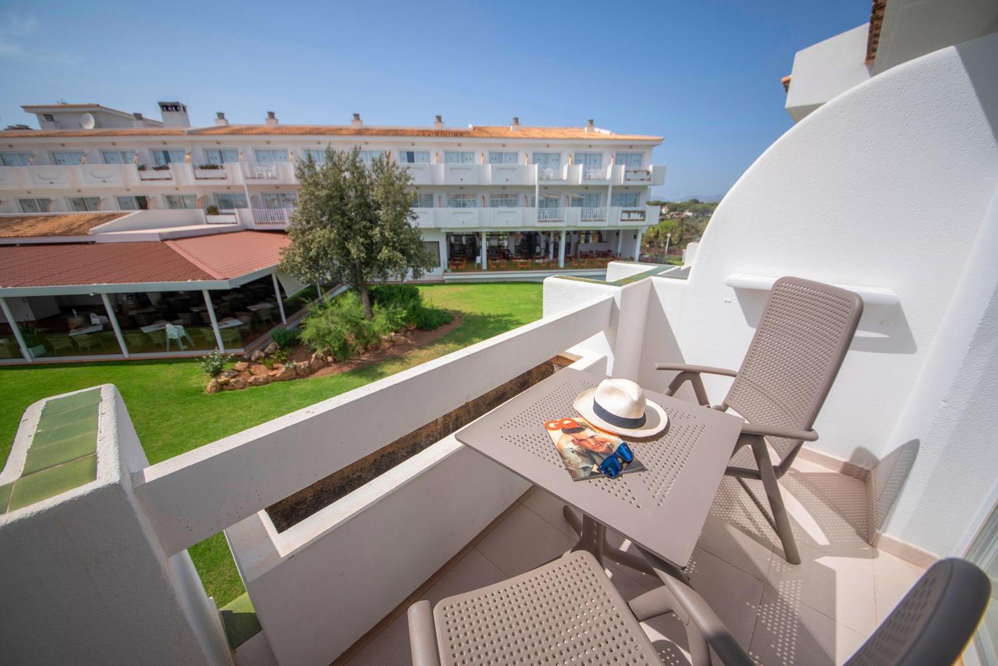 Hotel Blau Punta Reina 4*